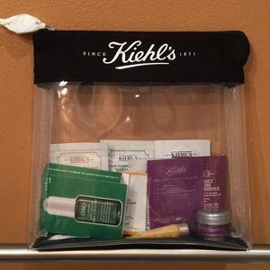 Kiehls Travel Bag with 7 + 3 DELUXE Samples!